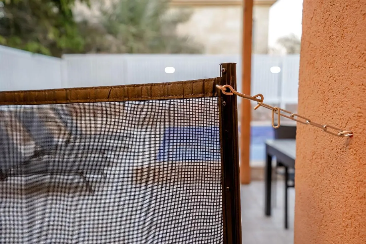 וילה רוני בריכה מחוממת Villa Roni Heated Pool Eilat Israel