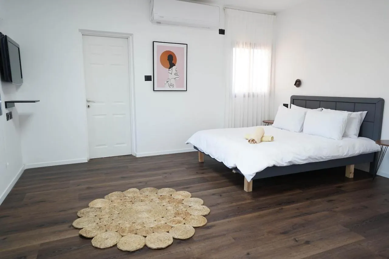 וילה רוני בריכה מחוממת Villa Roni Heated Pool Eilat