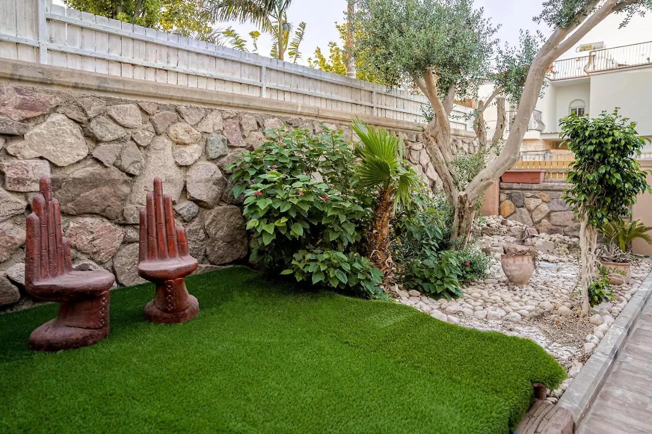 וילה רוני בריכה מחוממת Villa Roni Heated Pool Eilat